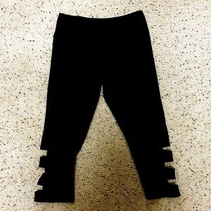 Black Onzie yoga pants Size S/M